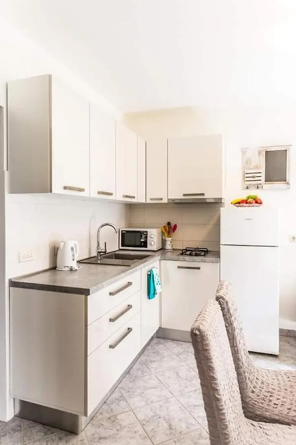 Apartment Apartmani Derocchi Pula Croatia