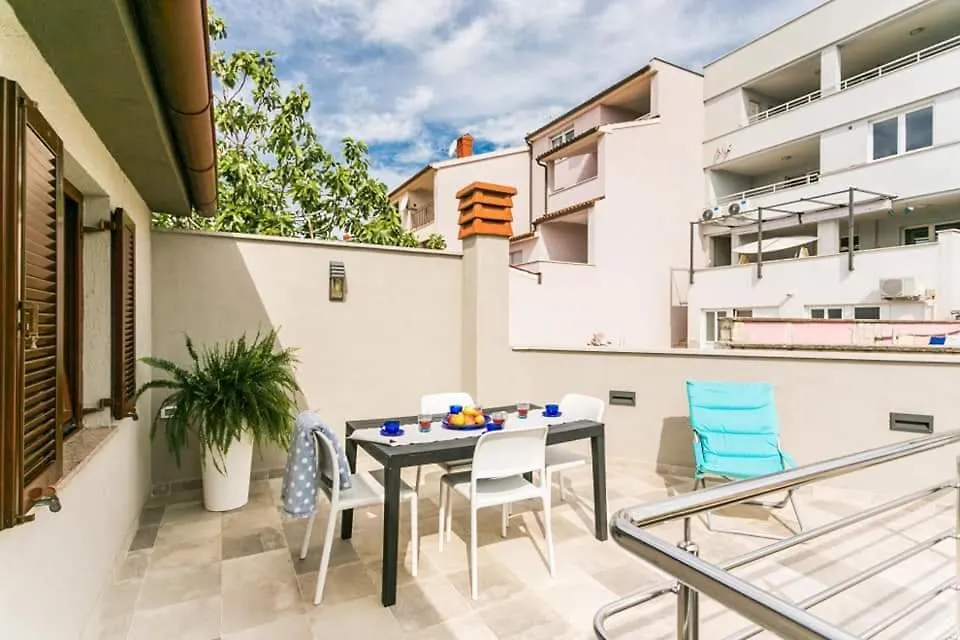 Apartmani Derocchi Pula